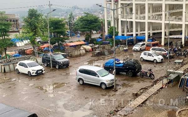 Thumbnail Berita - Diskumperindag Kota Batu Tata Ulang Pasar Pagi Among Tani, Ini Opsi Relokasi dan Skemanya