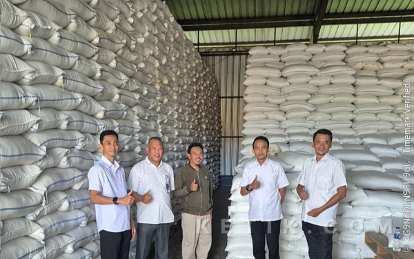 Thumbnail Berita - Bulog Lebak Pastikan Stok Pangan Aman Selama Ramadan 2026