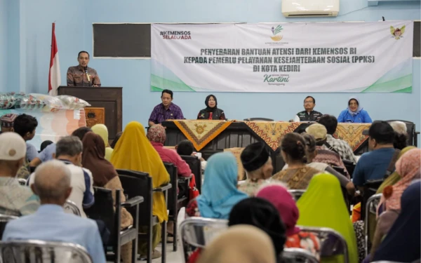 Thumbnail Berita - Berkah Ramadan, 215 Warga Kota Kediri Terima Bantuan ATENSi Rp516 Juta dari Kemensos