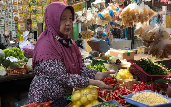 Thumbnail Berita - Harga Cabai Rawit di Kota Malang Tembus Rp95 Ribu, Diskopindag Tunggu Efek 'Aksi Guyur Cabai'