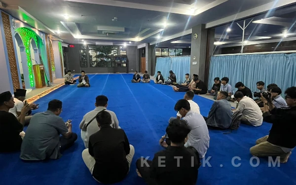 Thumbnail Berita - Bernostalgia dan Perkuat Sinergi, IKA FISIP UB Gelar Buka Bersama Lintas Generasi