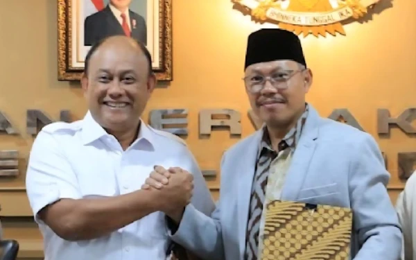 Thumbnail Berita - Senator Nawardi: Anggaran BGN Rp268 T Telah Dibahas Ketat dan Disepakati