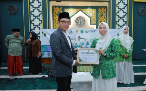 Thumbnail Berita - Bupati Bandung Ingin Fatayat Jadi Garda Terdepan Perkuat Kemandirian Ekonomi Keluarga