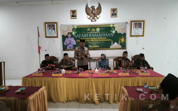 Thumbnail Berita - Jaga Kondusifitas, Kapolres Kendal Perkuat Sinergi Lewat Safari Ramadan di Gemuh