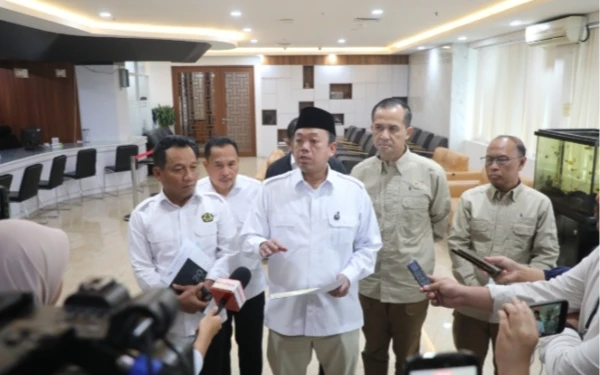 Thumbnail Nusron Wahid Pastikan Hak Masyarakat Transmigrasi Kalsel akan Diselesaikan