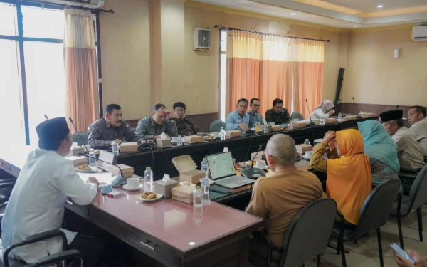 Thumbnail Berita - Rapat Koordinasi Penyusunan Naskah Akademik Pengembangan Koperasi Mulai Digelar DPRD Lumajang