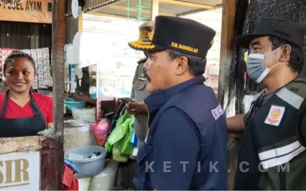 Thumbnail Berita - Warung dan Kafe Buka Siang Hari di Ramadan, Satpol PP Bangkalan Beri Teguran