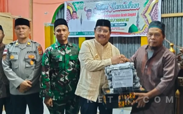 Thumbnail Berita - Kunjungi Masjid Al-Mujahidin Singkohor, Ini Pesan Bupati Aceh Singkil
