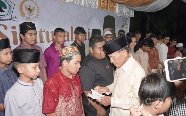 Thumbnail Berita - Silaturahmi dengan Masyarakat Nagan Raya, Ampon Bang Santuni Anak Yatim
