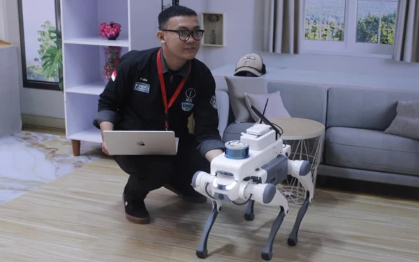 Thumbnail Berita - ITS Kenalkan RoboDog, Robot Anjing Otonom yang Bisa Dikendalikan dari Ribuan Kilometer