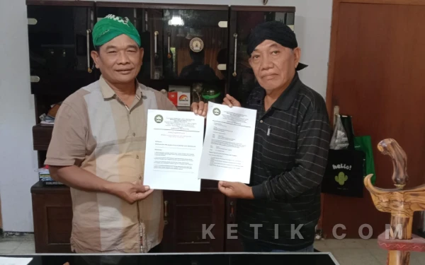 Thumbnail Berita - Damiran Resmi Ditunjuk Sebagai Plt Ketua Pemangku Adat Trenggalek