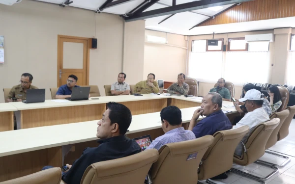 Thumbnail Berita - DKC Pramuka Sumenep Bagikan Ribuan Takjil, Buka Ramadan Scout Fest 2026