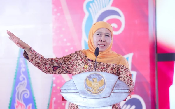 Thumbnail Berita - Gubernur Khofifah Getol Perkuat Perdagangan Antarwilayah! Berapa Pertumbuhan Ekonomi Jatim?