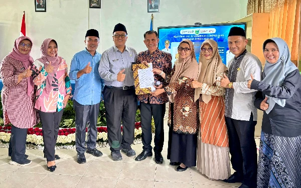 Thumbnail Berita - Sertijab 31 Kepala Sekolah, Dinas Pendidikan Kota Batu Tekankan Kepemimpinan Visioner di Era Digital