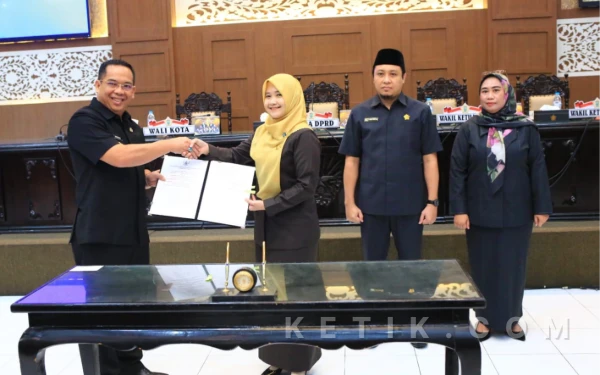 Thumbnail Berita - DPRD Kota Probolinggo Serahkan Rekomendasi LHP BPK