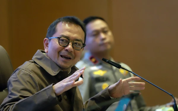 Thumbnail Berita - DPR Minta Pemerintah Perketat Pengawasan Transportasi Jelang Arus Mudik