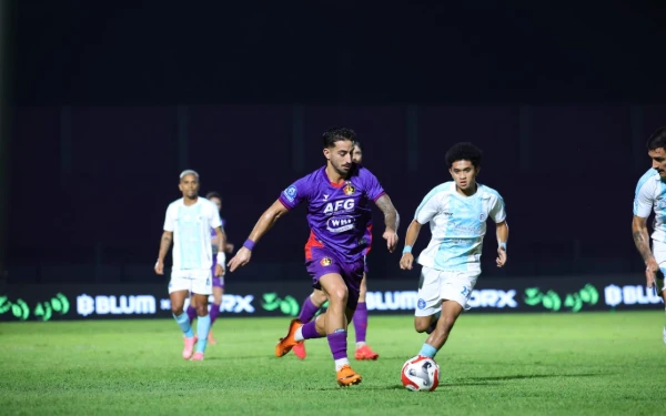 Thumbnail Berita - Kalahkan PSBS Biak 2-1, Persik Kediri Sukses Amankan Poin Penuh di Kandang