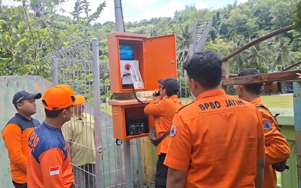 Thumbnail Responsif! BPBD Jatim Cek Kondisi 71 EWS di  Daerah Rawan Bencana