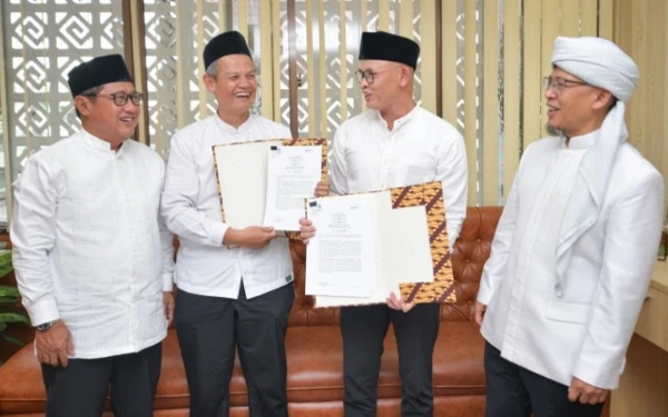 Thumbnail Berita - Bank Syariah Nasional Gandeng Pesantren Aa Gym  Perluas Jaringan Pasar Muslim