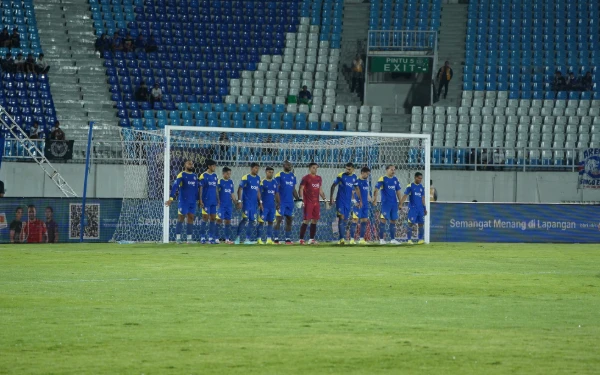 Thumbnail Berita - Arema FC Takluk dari Bali United, Korban Serangan Balik Serdadu Tridatu