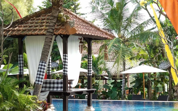 Thumbnail Berita - Cocok untuk Healing dari Hiruk Pikuk Kota, Ini 3 Hotel di Kota Malang dengan Suasana Tenang