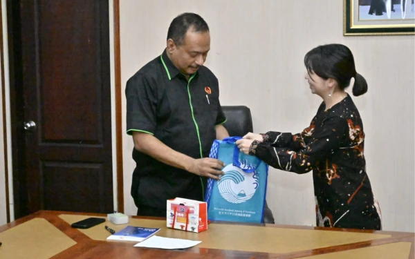 Thumbnail Berita - Dongkrak Atlet Daerah ke Level Dunia, KONI Jatim Jajaki Kerja Sama dengan Jepang