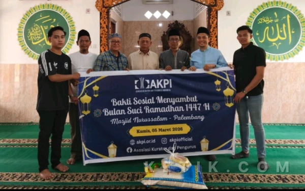 AKPI Gelar Bakti Sosial Ramadan di Masjid Nurussalam, Warga Kurang Mampu Terima Bantuan Sembako