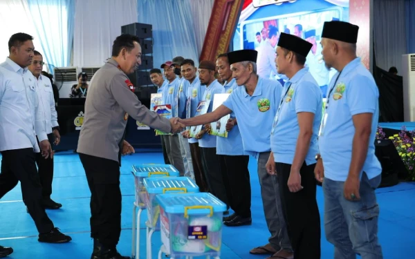 Thumbnail Berita - Putus Ketergantungan Tengkulak, Kapolri Dorong KUR Petani Jagung di Sumsel