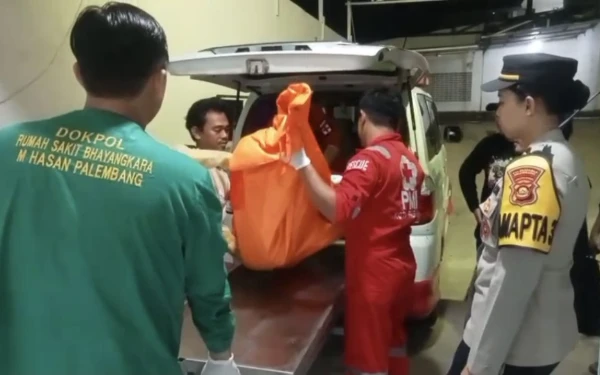 Dua Kali Ledakan Terdengar, Pria Paruh Baya Tewas dalam Kebakaran Rumah di Palembang