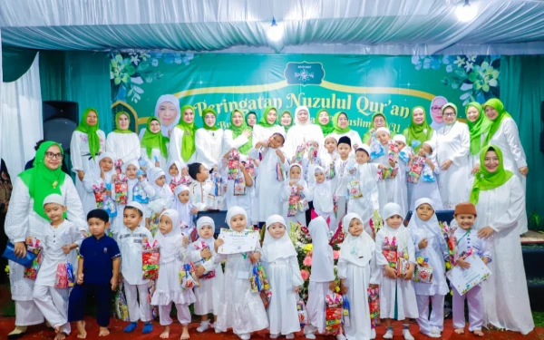 Thumbnail Hadiri Nuzulul Qur’an PP Muslimat NU, Khofifah Ajak Untuk Terus Tanamkan Islam Rahmatan lil Alamin