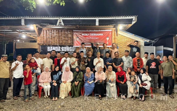 Thumbnail Berita - Silaturahmi Ramadan, DPC PDI Perjuangan Abdya Gelar Buka Puasa Bersama Pengurus