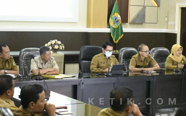 Thumbnail Berita - Transfer Dana Pusat Menyusut, Pemkab Bondowoso Blak-blakan Soal Keuangan di Hadapan Mahasiswa