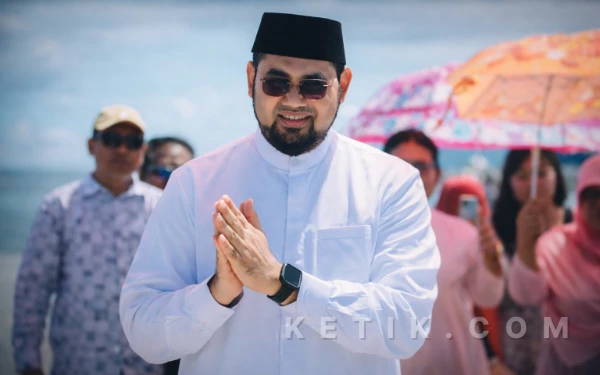 Thumbnail Berita - Bupati Halsel Tahan Libur ASN: Salat Idul Fitri Wajib di Masjid Agung Alkhairaat