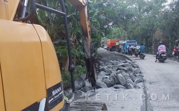 Thumbnail Berita - DPUPR Lebak Perbaiki Sejumlah Ruas Jalan Jelang Lebaran 2026