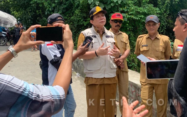 Thumbnail Berita - Atas Instruksi Bupati, Pj Sekda Lebak Percepat Penanganan Bencana di Cikulur dan Cileles: Target Tuntas Sebelum Idulfitri