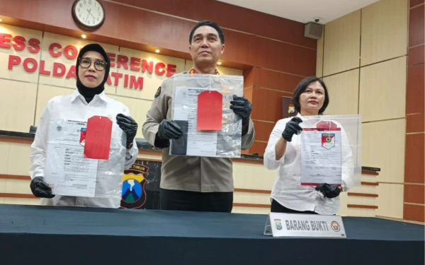 Thumbnail Berita - Kasus TPKS Atlet Kick Boxing, Polda Jatim Resmi Tahan Ketua Pengprov KBI