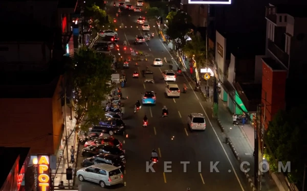 Foto Jalan Gajah Mada, Sidoarjo, diusulkan menjadi jalan kabupaten agar muda dikembangkan sebagai salah satu pusat ekonomi. (Foto: Kominfo Sidoarjo)