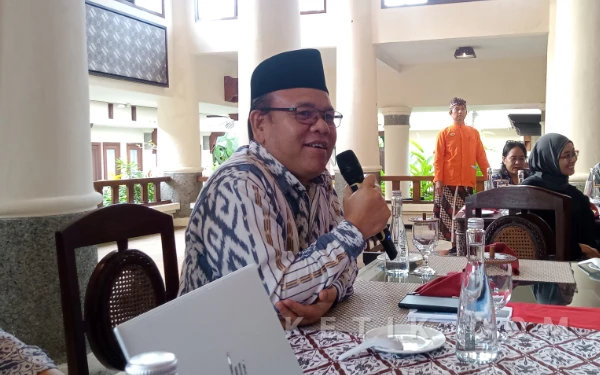 Thumbnail Berita - Waspada! Guru Besar hingga Pegawai Kementerian Jadi Korban Scam di Malang, Kerugian Tembus Rp37 Miliar