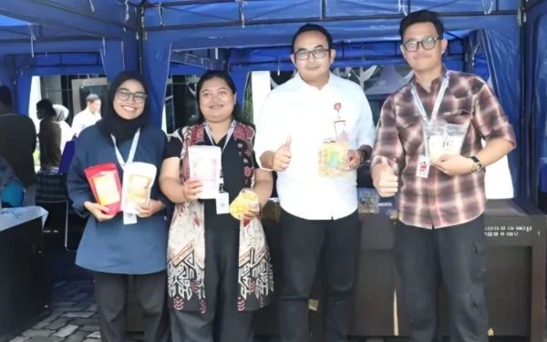 Thumbnail Berita - Gebyar Ramadan 2026 Disperindag Jatim Gelar Pasar Murah, Stabilkan Harga demi Kenyamanan Warga