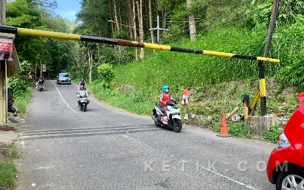 Thumbnail Berita - Lebaran 2026: Jalur Klemuk Kota Batu Hanya Dibuka untuk Motor, Mobil Dilarang Melintas