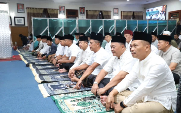 Thumbnail Berita - Safari Ramadan DPRD Tulungagung: Perkuat Sinergi dan Pesan Keselamatan Jelang Lebaran