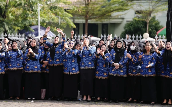 Thumbnail Berita - Bentuk Kepedulian, Gubernur Sulsel Alokasikan THR Khusus bagi PPPK Paruh Waktu