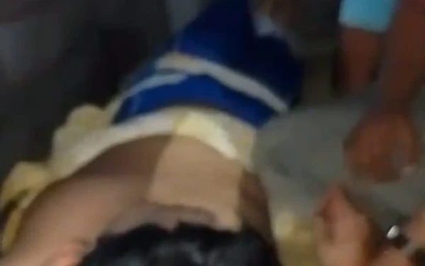 Thumbnail Berita - Dinsos Jember Evakuasi Pemuda Diduga Depresi, Berpotensi Dirujuk ke RSJ Lawang