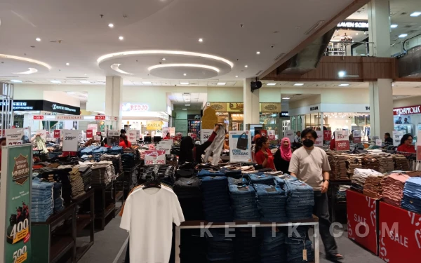 Thumbnail Berita - Viral Ejekan Mall Terkecil di Dunia, Kunjungan di Matos Justru Naik 30 Persen