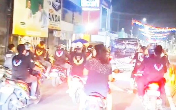 Foto Ormas 234SC Pemalang melaksanakan kegiatan sahur of the road (Foto: Alwy/ketik.com)