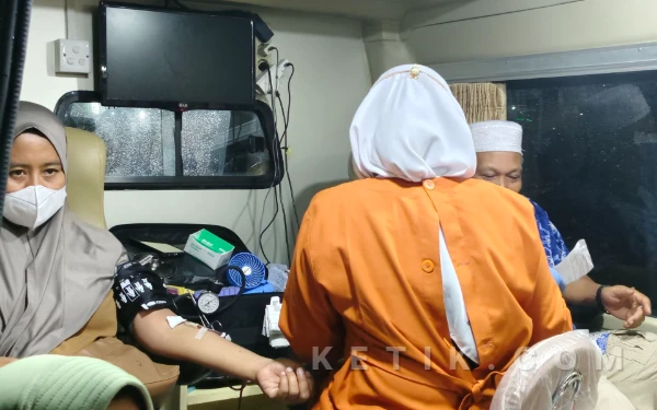 Thumbnail Berita - Tren Donor Darah di Surabaya Tetap Tinggi Saat Ramadan, Jadwal Diganti Malam Hari