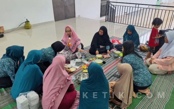 Thumbnail Berita - Tak Tergerus Zaman! PKK RT 06 De Cassablanca Residence Malang Tetap Aktif Gelar Posyandu dan Bakti Sosial