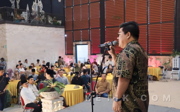 Thumbnail Berita - Gelar Buka Bersama, Ketua Kadin Lumajang Ingatkan Efisiensi