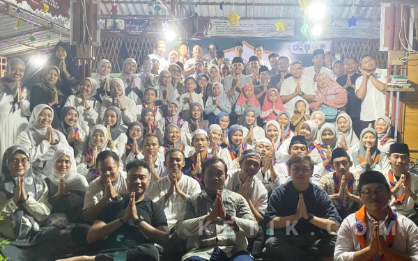 Foto Selesai acara  peserta dan para alumni foto bersama. (Foto :Dok. 413-414 for Ketik.com)