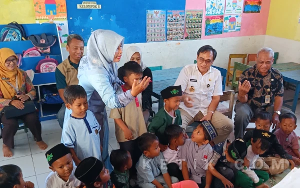 Thumbnail Berita - Sidak Dugaan Keracunan MBG di Ulujami Pemalang, Satgas Sebut Kesalahan Teknis Pengolahan Buah Melon